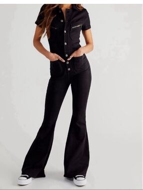 Free People Hearts Beat Coverall Black Denim Fitted Flare Jumpsuit Size XL
